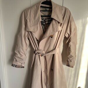 Burberry Lightweight Trench Coat — Tan, Size Large